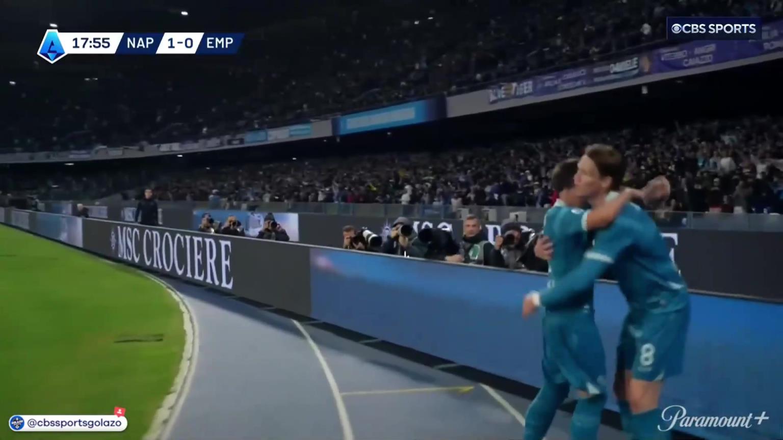 完美進(jìn)球！麥克托米奈中場帶球一條龍外圍勁射破門！